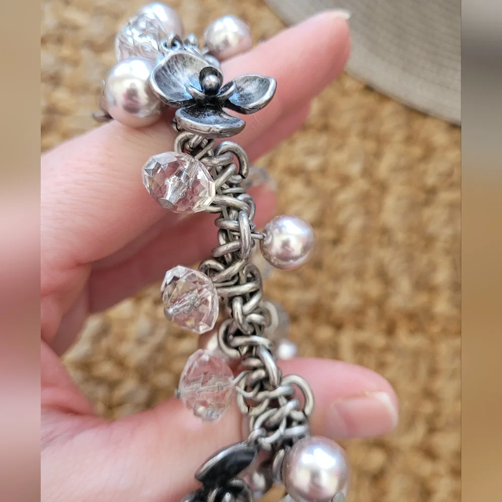 Floral charm and dusty blush pearl stretch bracelet